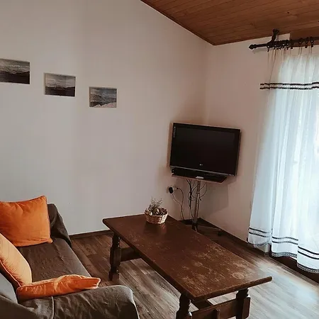 Appartement With Parking Space Mandre, Pag - 24574 Mandre