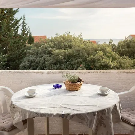 아파트 With Parking Space Mandre, Pag - 24574