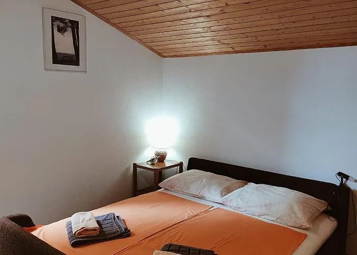 Апартаменты With Parking Space - Pag - 24574 *